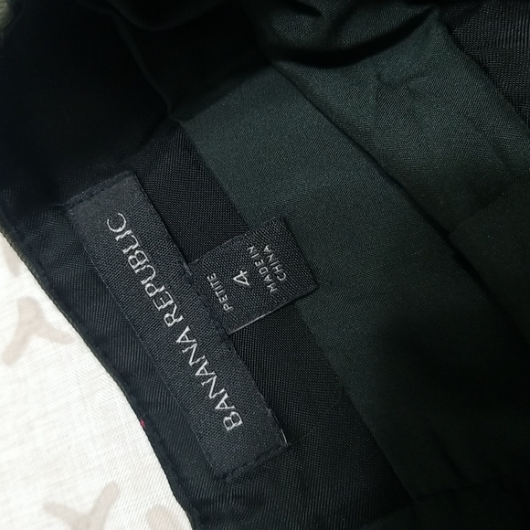 Banana Republic pleated skirt - Picture 4 of 4